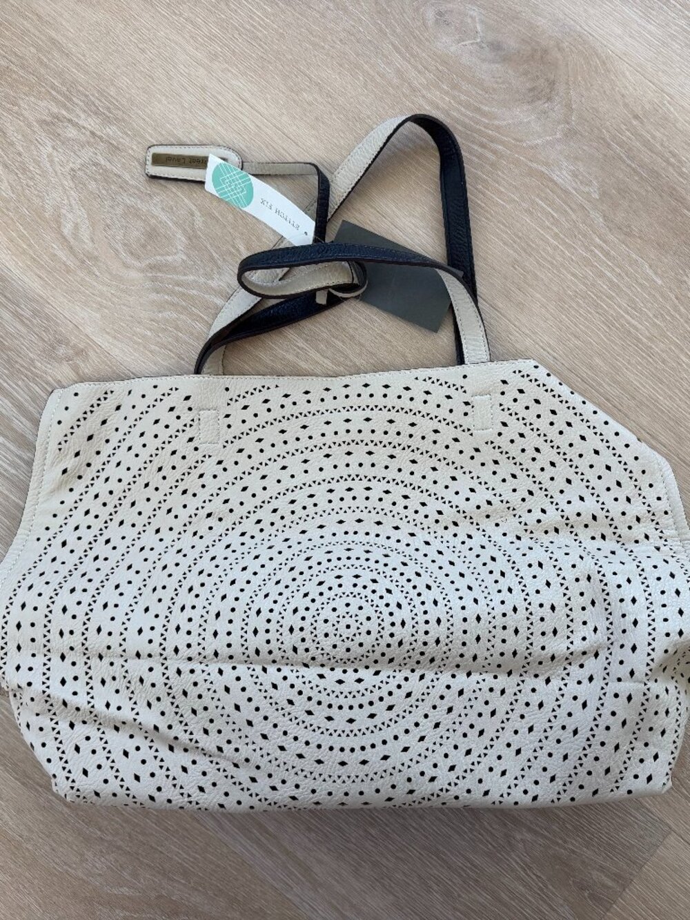 Street Level Kaelyn Laser Cut Two-Tone Reversible Tote Bag Off-White/Black NWT